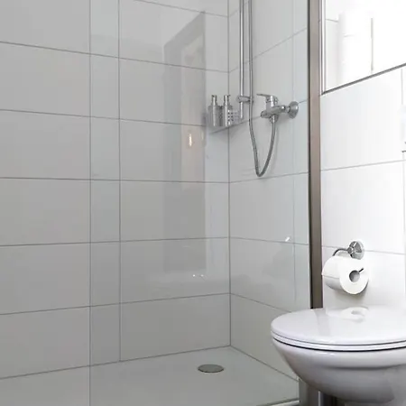 Mitten Im Zentrum: Studio Im Industrial Design דירה